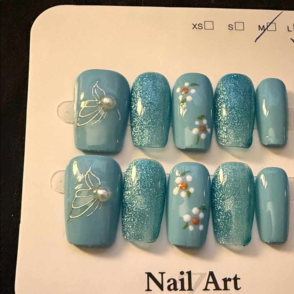 Luxury Hand Painted Blue Floral Nail Art Set